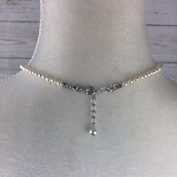 Swarovski Pearl Necklace - Picture 4 of 8